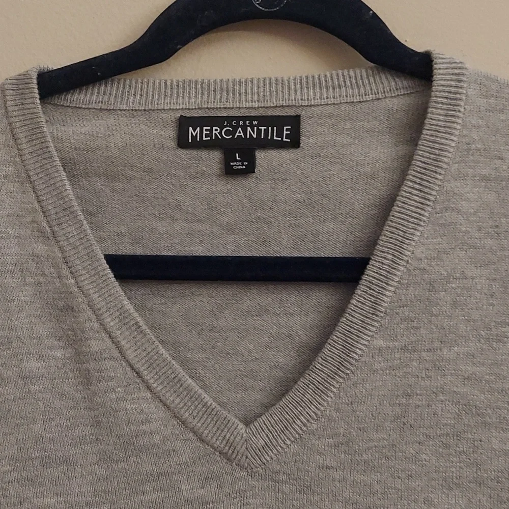 J.CREW MERCANTILE Men's Merino Wool  V Neck Pullover Long Sleeve Sweater L